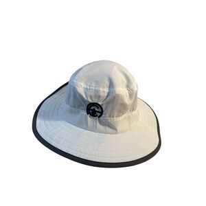 Richardson 810‎ white bucket hat logo
